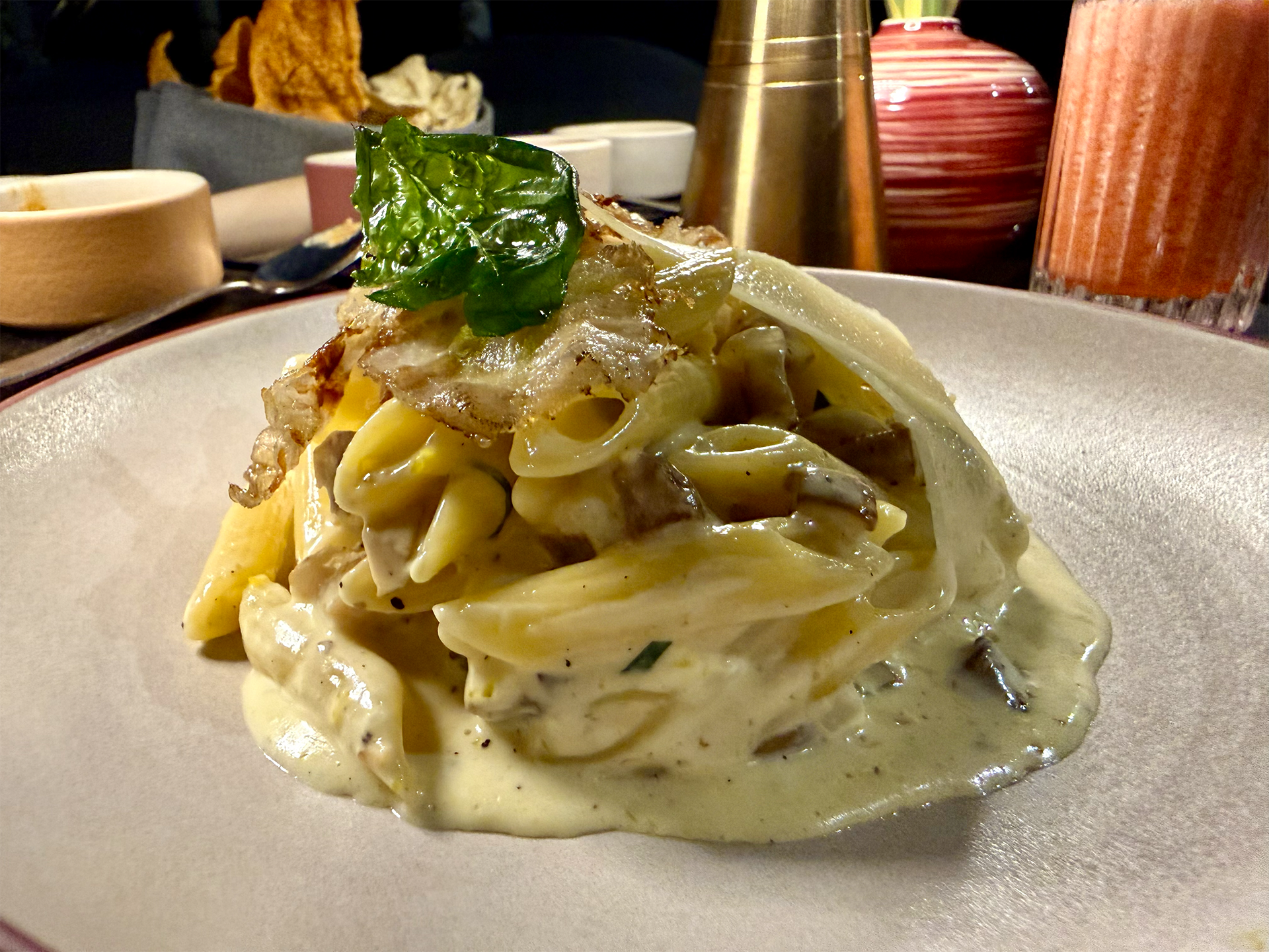 クリームパスタ