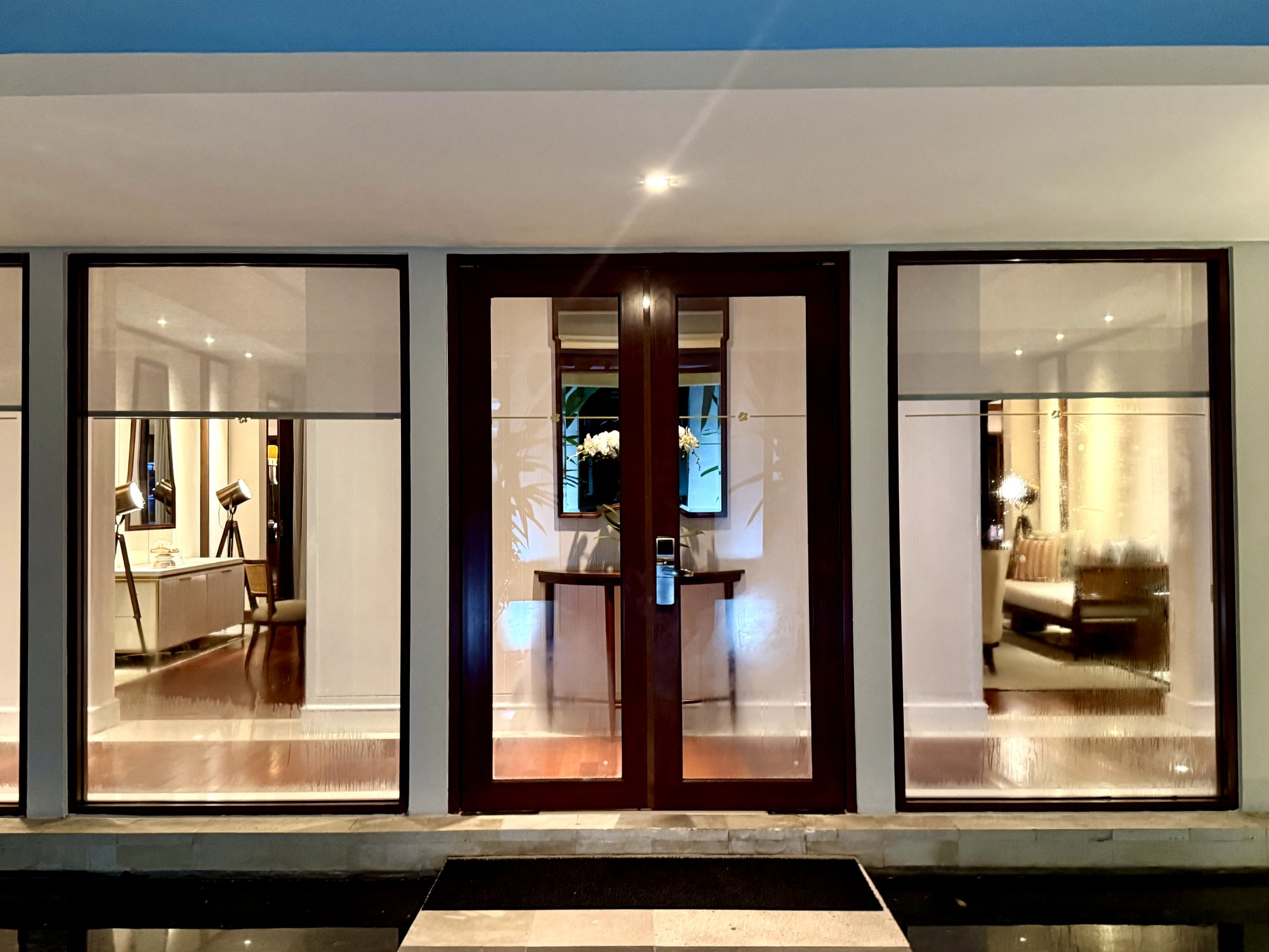 ラグーナ バリのTwo Bedroomヴィラ、専用エントランス（5）