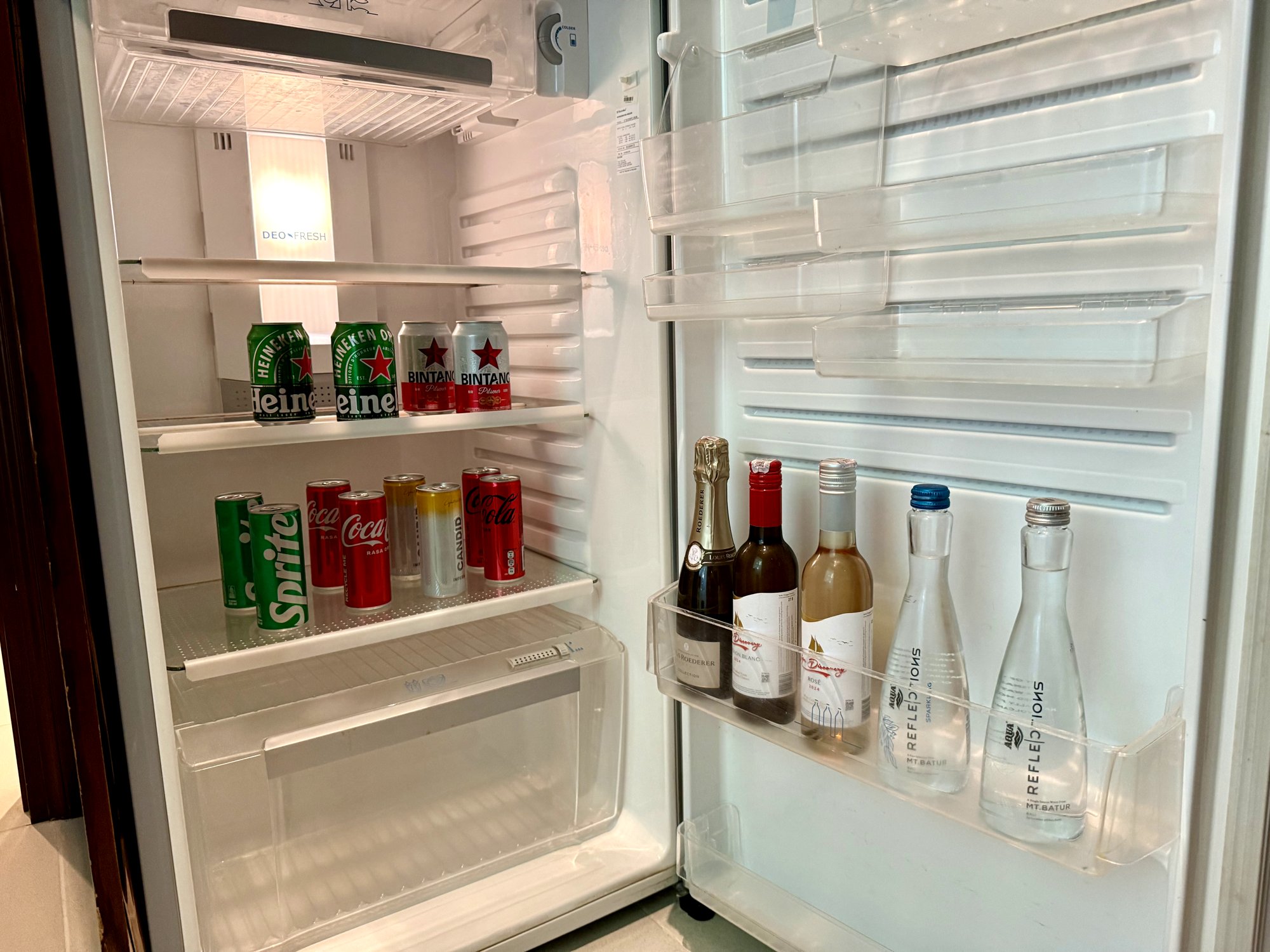 ラグーナ バリのヴィラ、フル装備のキッチンと使用人用の部屋（8）
