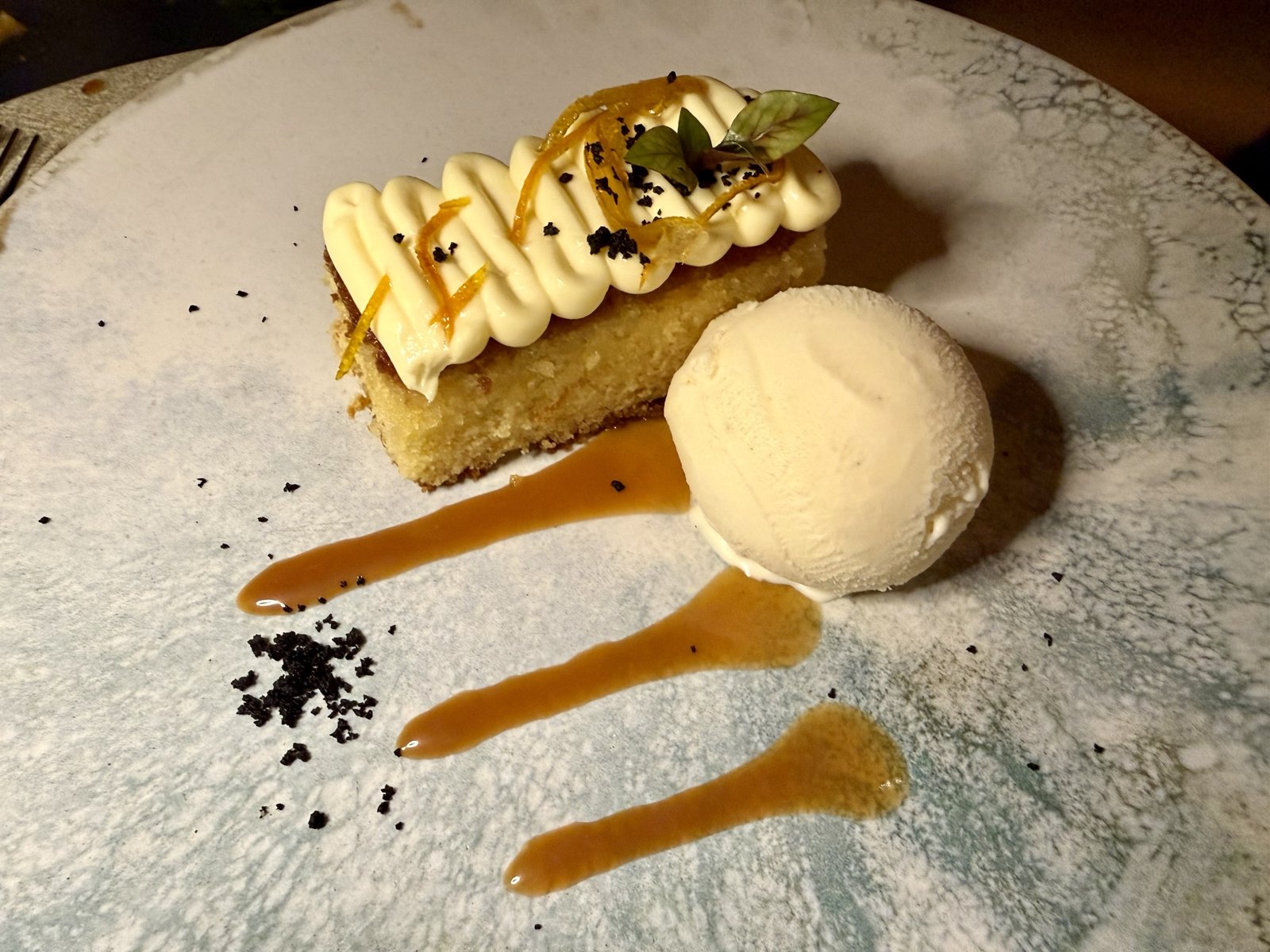 レモンオリーブオイルケーキ（$26／約4,070円）