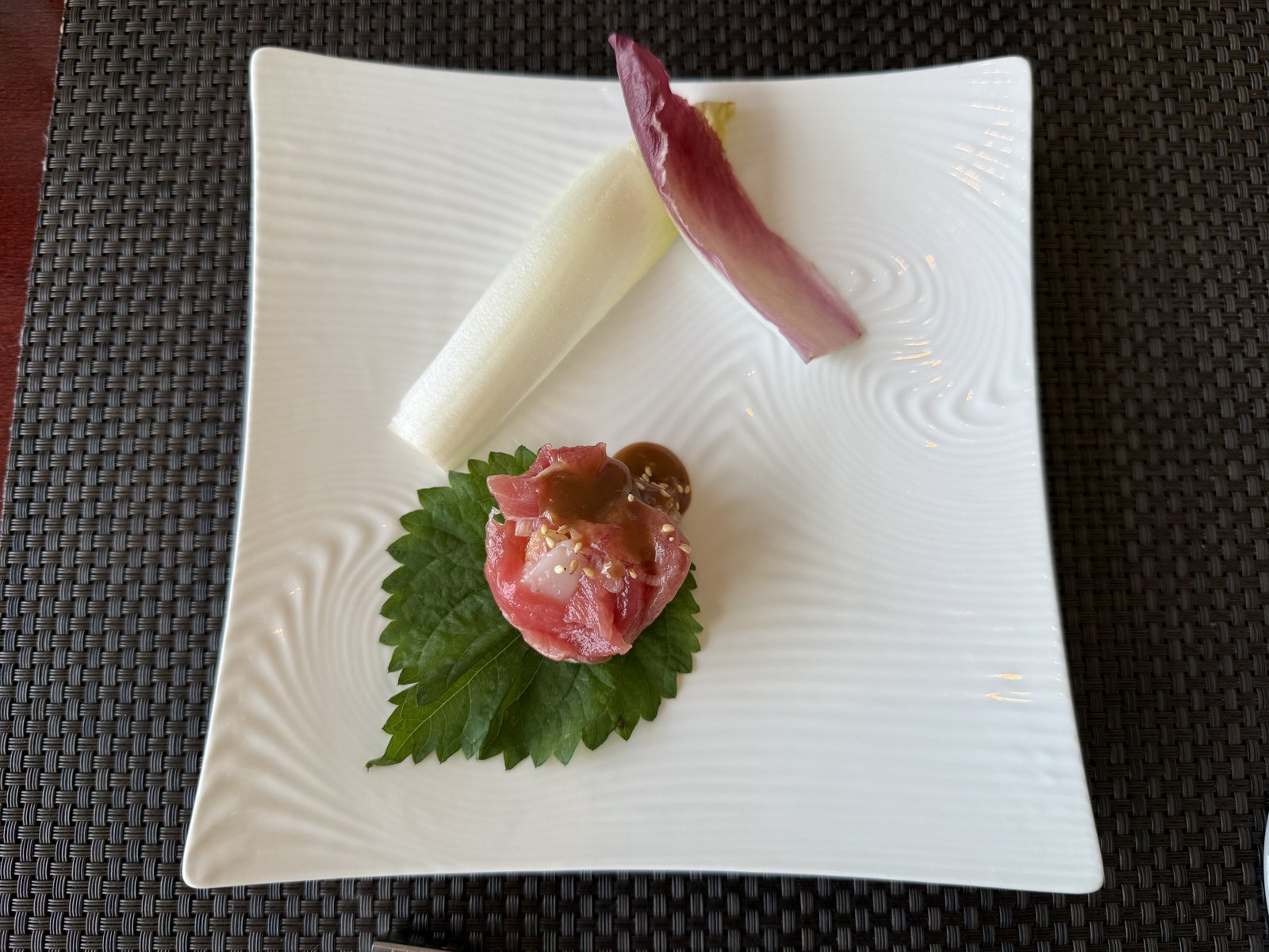鮪の胡麻だれ