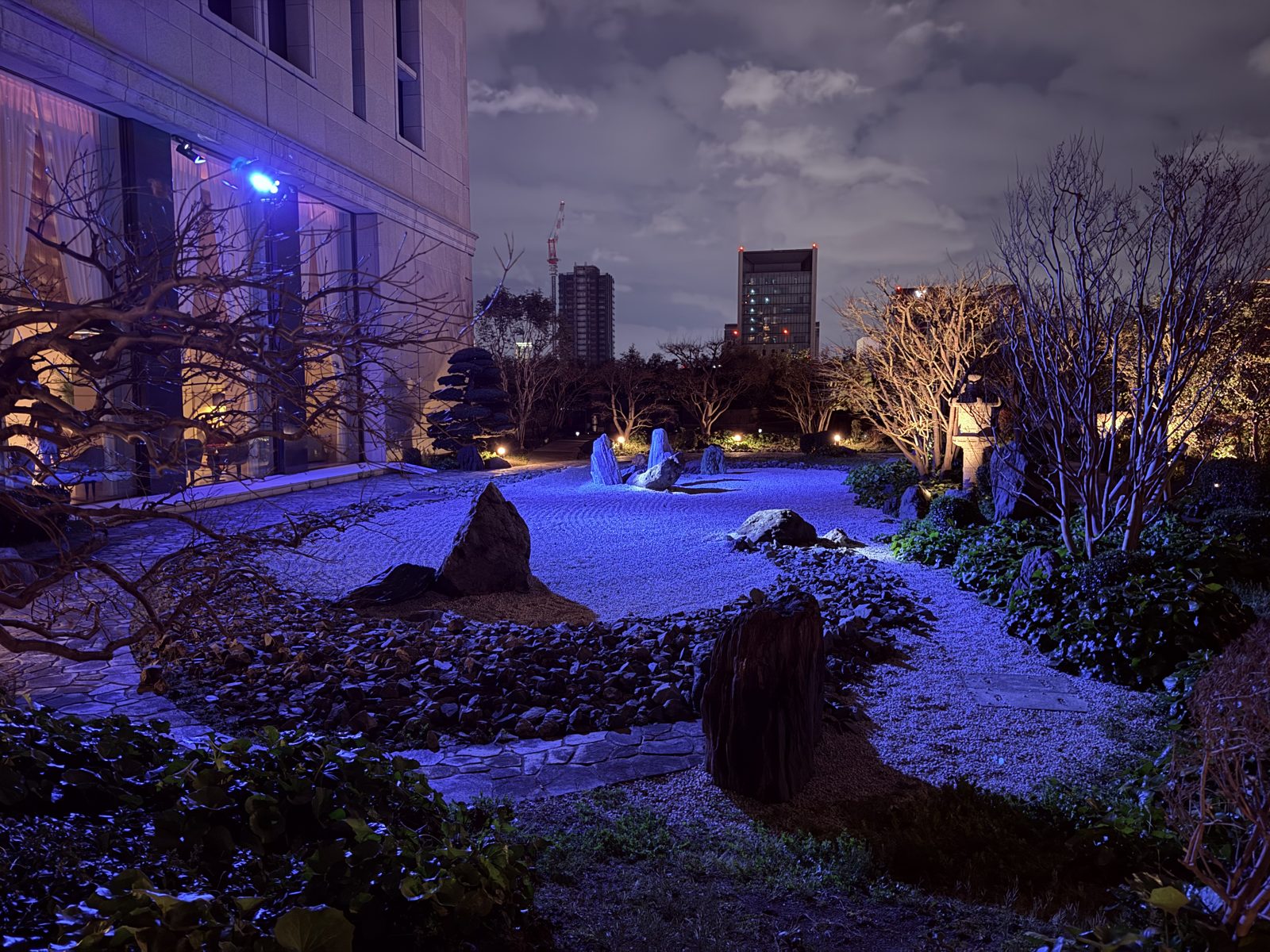 セントレジス大阪｜夜景と庭園