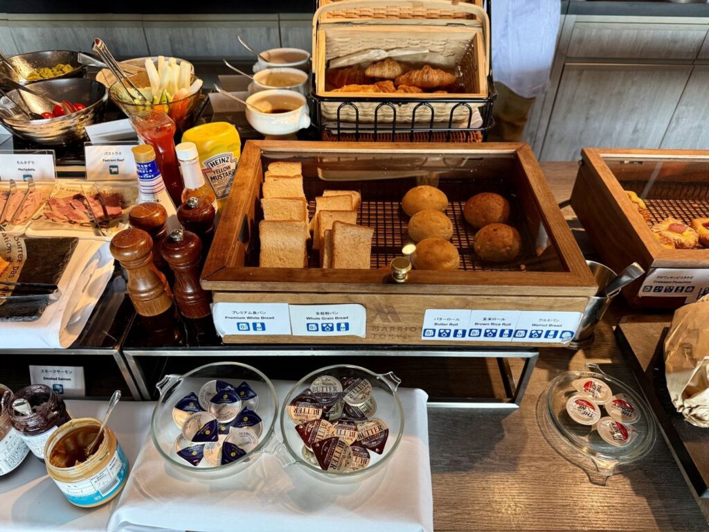 東京マリオット ラウンジ朝食のパン