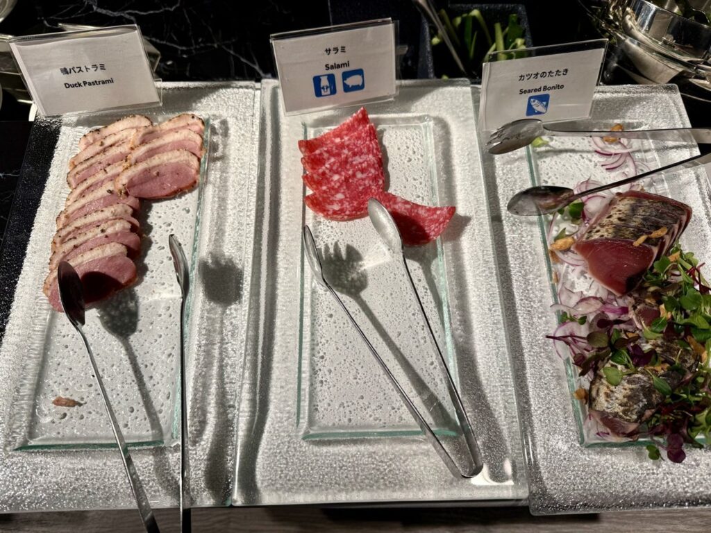 東京マリオット ラウンジの鴨パストラミ・サラミ・カツオのたたき