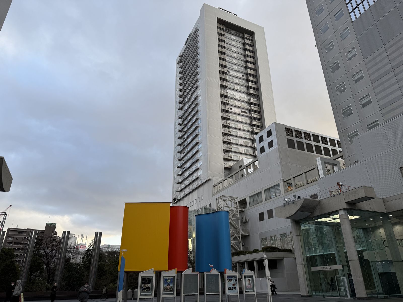 梅田スカイビルの入口